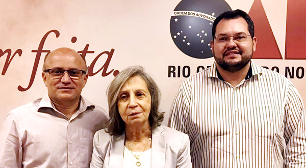 ANEST e AEST na audiência pública em defesa da Justiça do Trabalho. ANEST e AEST na audiência pública em defesa da Justiça do Trabalho.